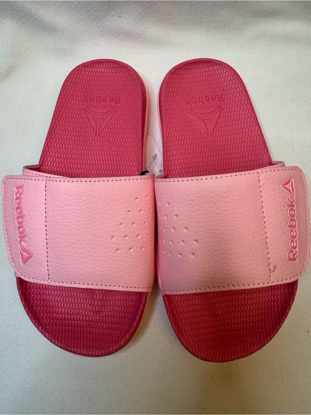 Reebok Girls Delta Vital Pink Slides Size 3 NWT